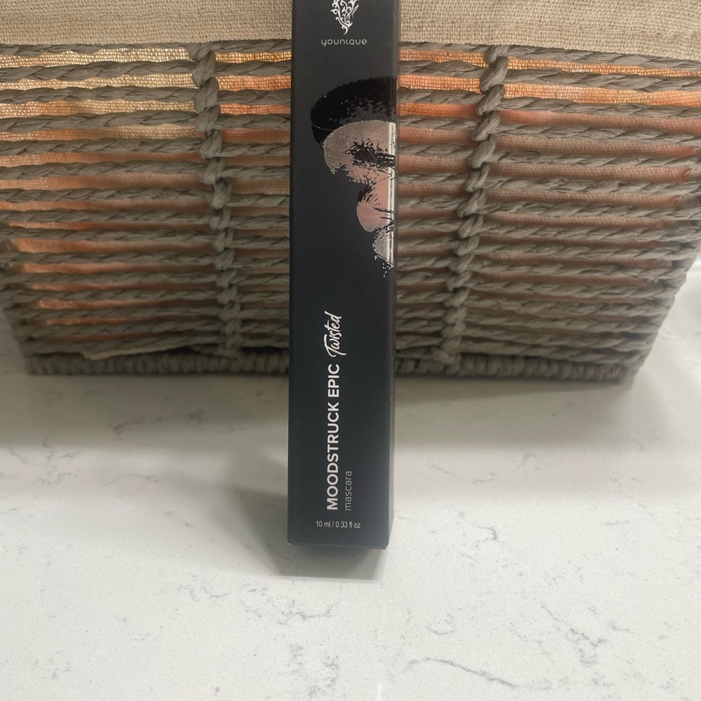 Younique Moodstruck Epic Mascara - Bold Black